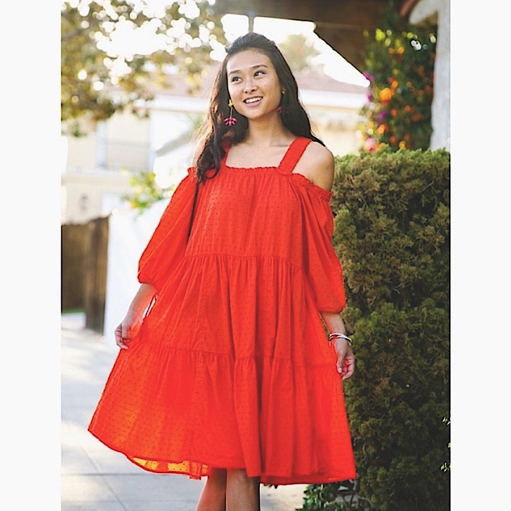 H&M | BLOGGER RED TEXTURED OFF SHOULDER MIDI DRESS